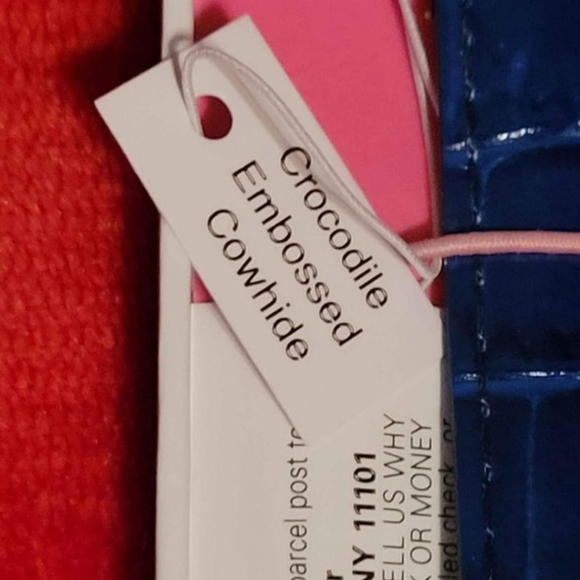 Isaac Mizrahi Live Gold Tone Dial Square Silver Tone Case Blue Leather Bnd Watch - Picture 5 of 5